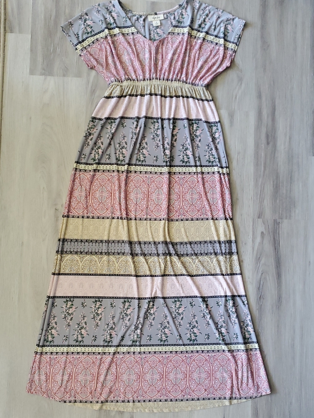 2/$30🍀 Size S - Pink, Grey, Beige Floral Paisley Maxi Dress - Style & Co